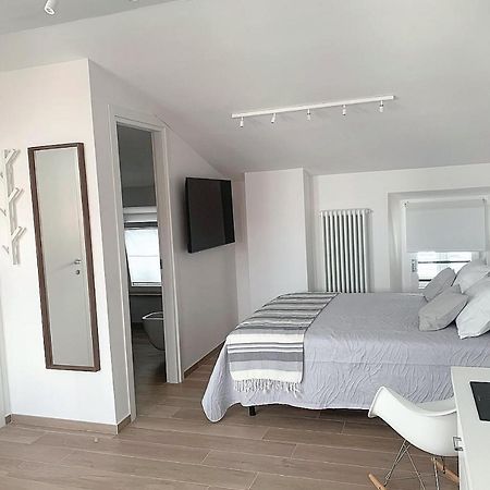 Hotel Vicolo 923 San Benedetto del Tronto Esterno foto
